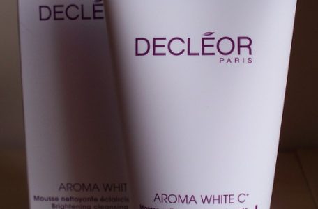 Decleor Aroma White Foaming cleanser