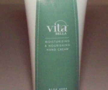 Vitabella Moisturising and Nourishing Hand Cream