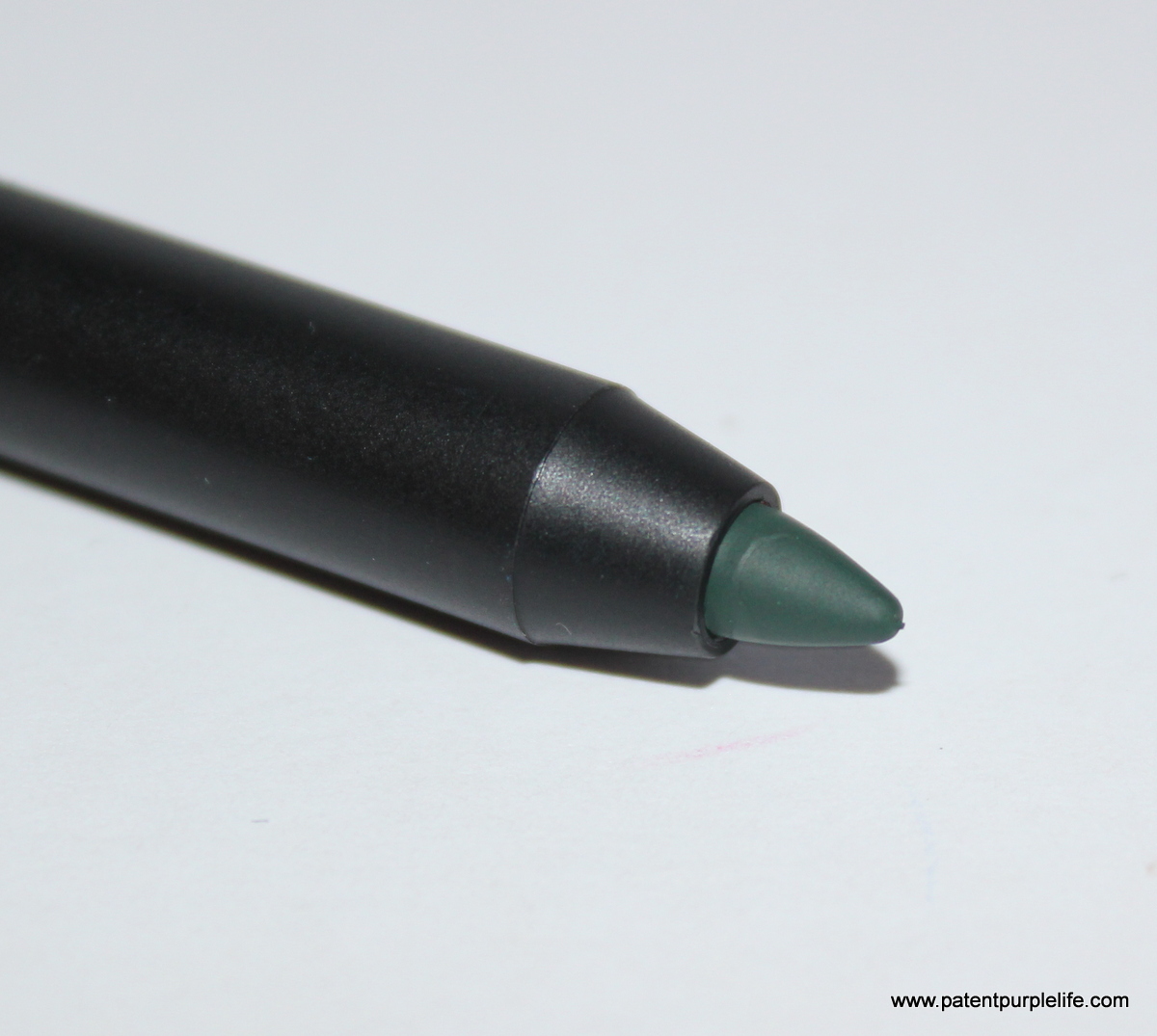 Glo and Ray Silky Eyeliner in Forest Green